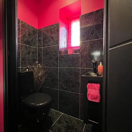 Du Moulin Rose 4*