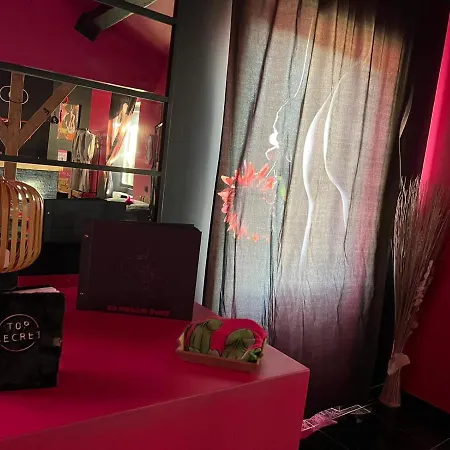 Du Moulin Rose 4*
